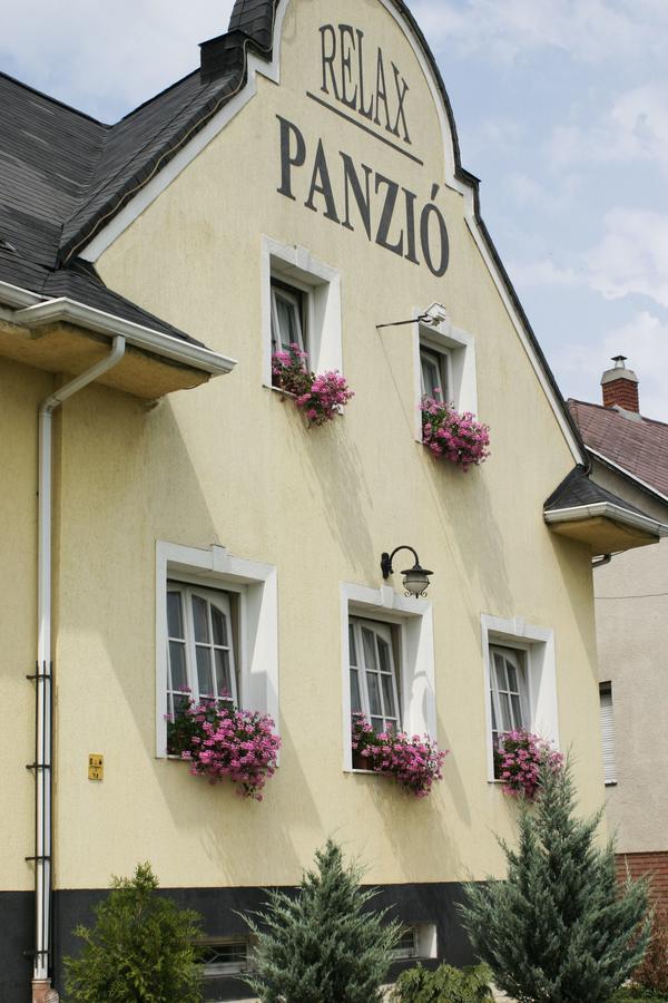 Bed and Breakfast Relax Panzio Дьёр Экстерьер фото