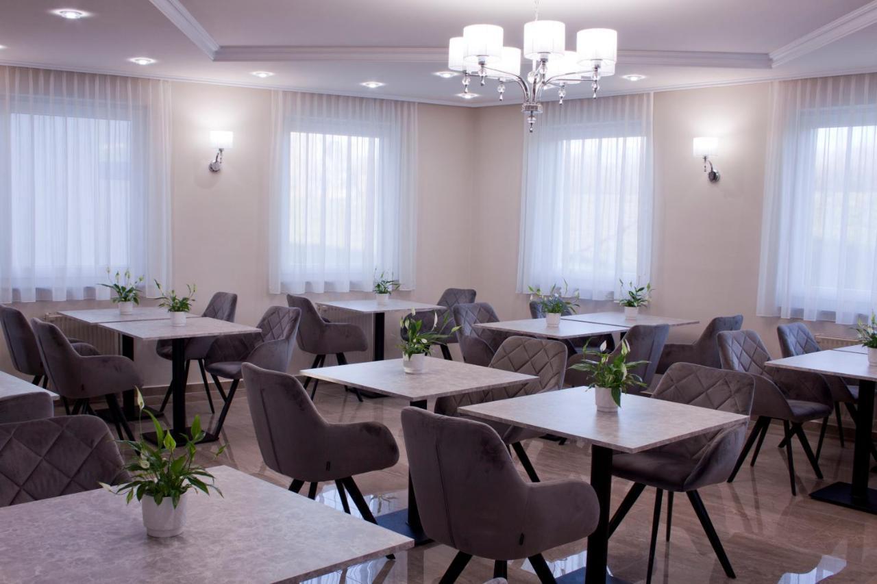 Bed and Breakfast Relax Panzio Дьёр Экстерьер фото