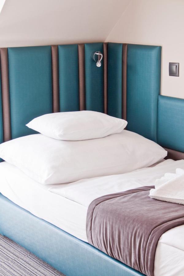 Bed and Breakfast Relax Panzio Дьёр Экстерьер фото